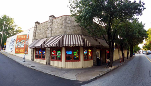 Manuel's Tavern, Atlanta
